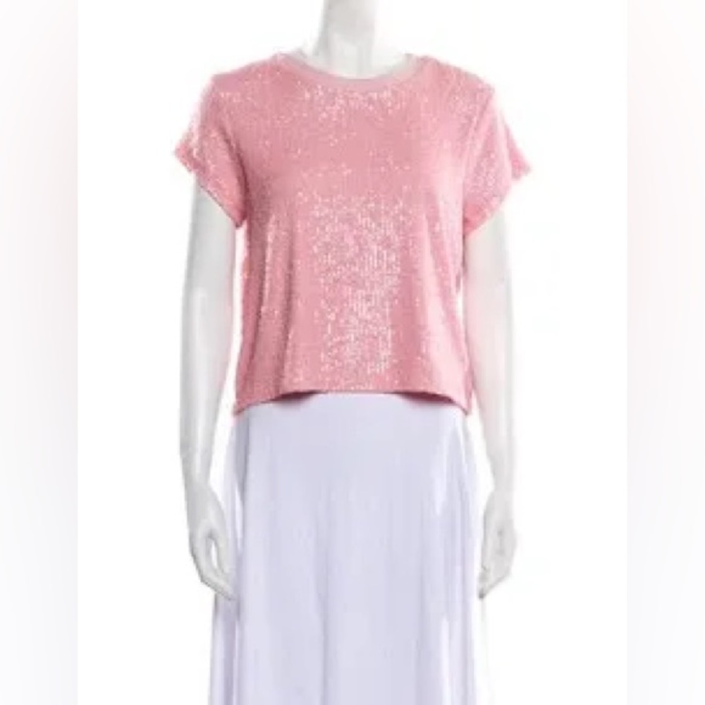 Generation Love
Scoop Neck Short Sleeve Crop Top
